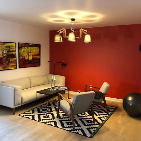 Appartement Stemningsfuld Lejlighed - 3 Minutters Gang Fra H.C. Andersens Hus à Odense Extérieur photo